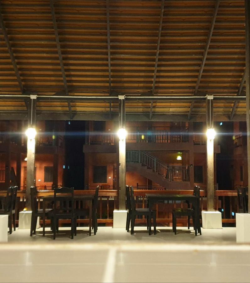 Rainforest Huahin Village Hotel Exterior foto