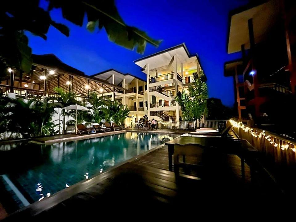 Rainforest Huahin Village Hotel Exterior foto